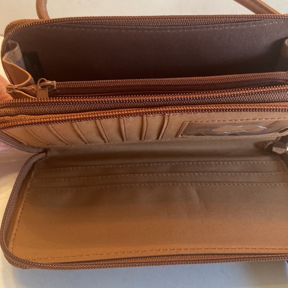 Fossil brown leather double zip around multi pocket clutch bag with strap - Picture 7 of 16